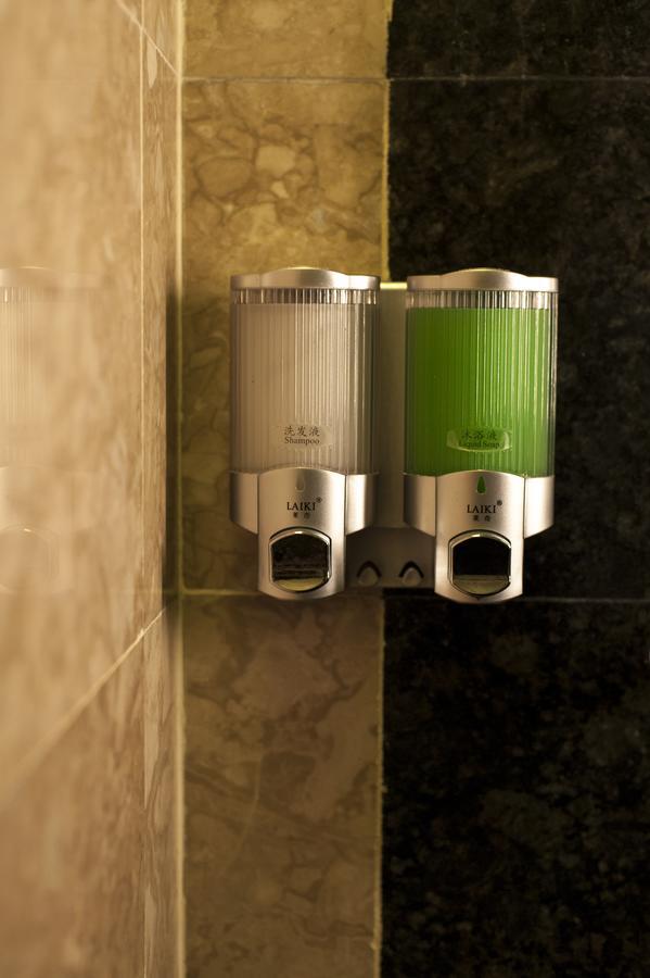 โพรเมเน้ด โฮเต็ล บินตูลู Hotel ภายนอก รูปภาพ